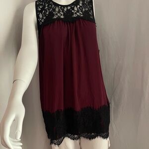 Karen Kane Wine and Black Sleeveless Top new
